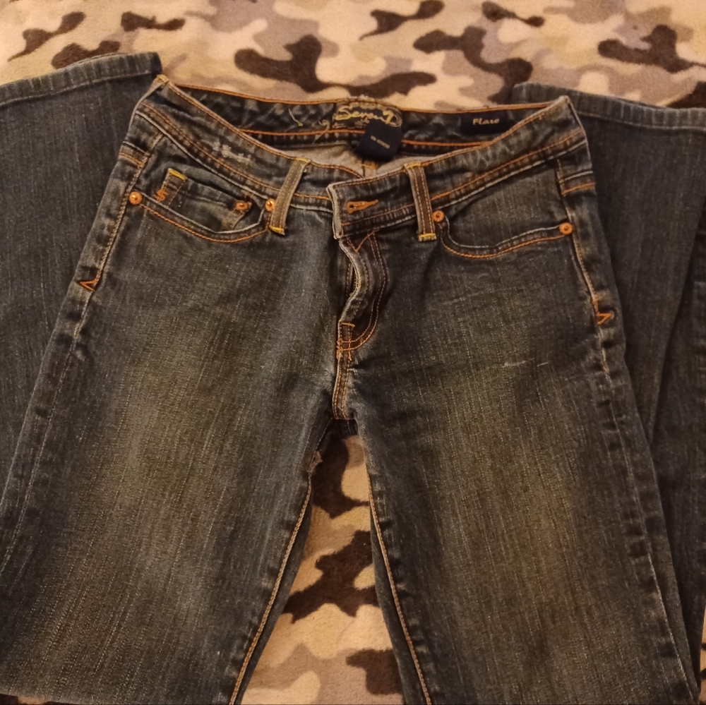Seven7 Jeans
